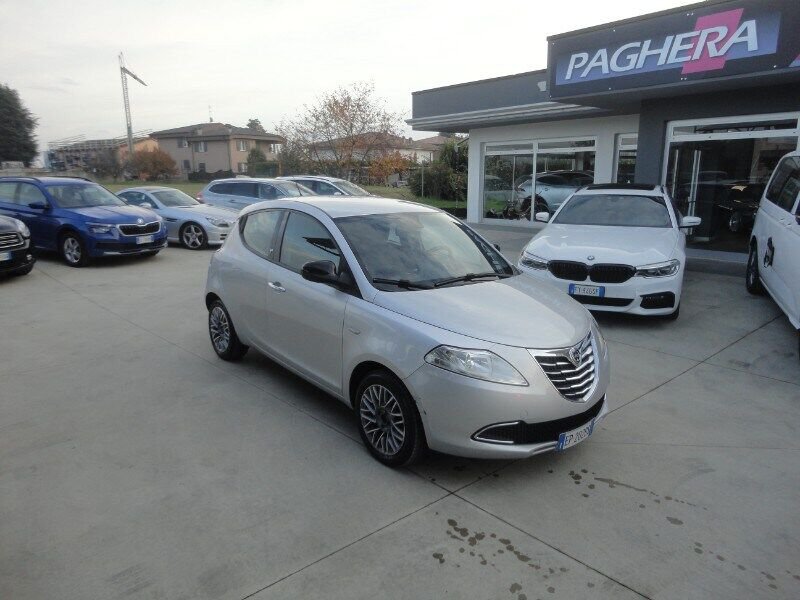 Foto Lancia Ypsilon